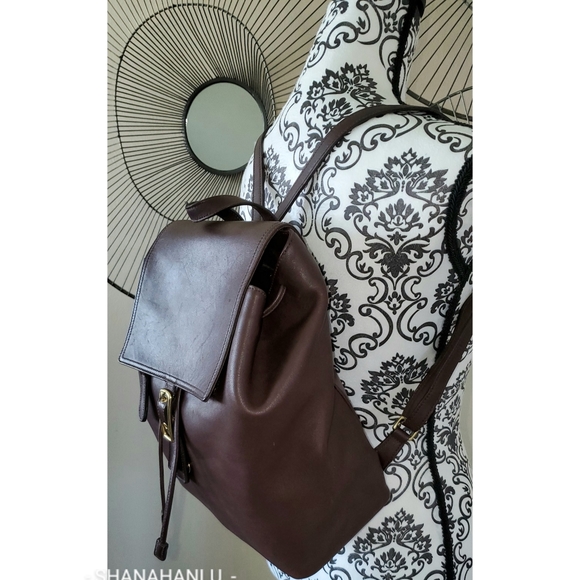 Coach 9827 Vintage Legacy West Hampton Mocha Leather Daypack/Backoack - Picture 4 of 12